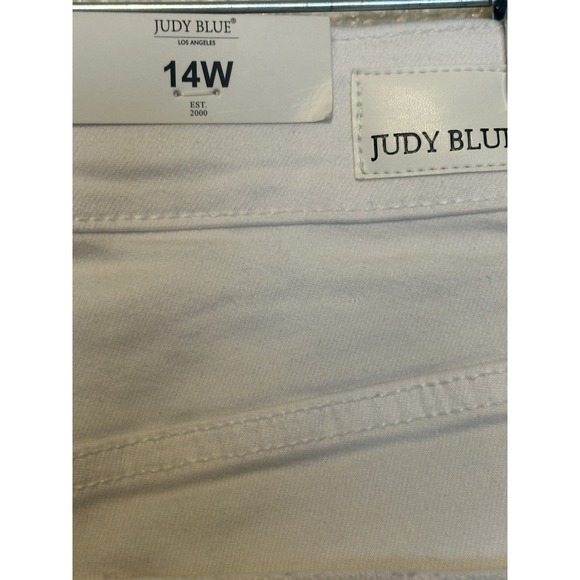 NWT Judy Blue Mid-Rise White Distressed Boyfriend sz. 14 Mid Rise Jeans Stretch - Picture 6 of 7